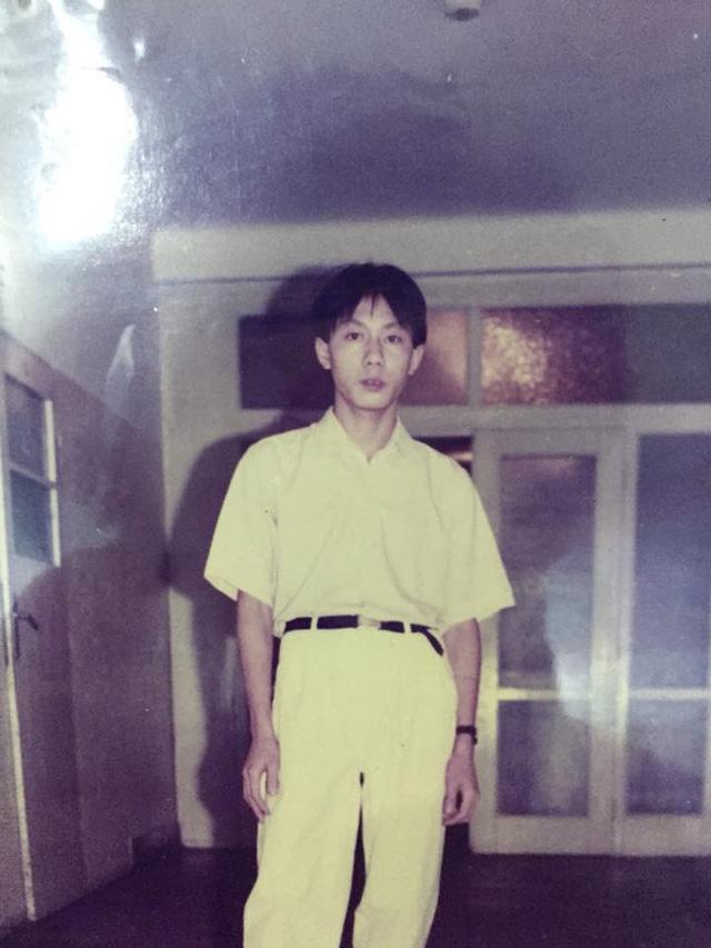 Ngày trẻ chú Hùng trông rất điển trai, phong độ.