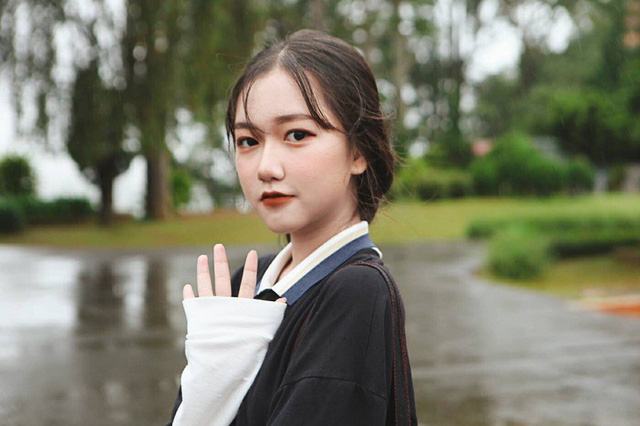 Liên hệ với Thoại Nghi, cô bạn cho biết bản thân cũng rất bất ngờ và vui khi được mọi người quan tâm, yêu mến nhiều như vậy.