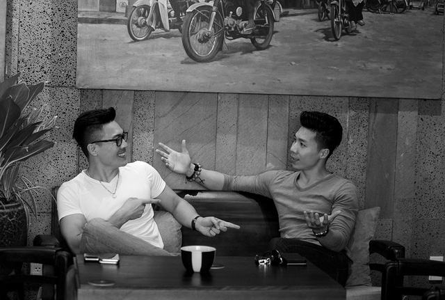 Nơi đây thu hút cả những nghệ sĩ tới uống cà phê.