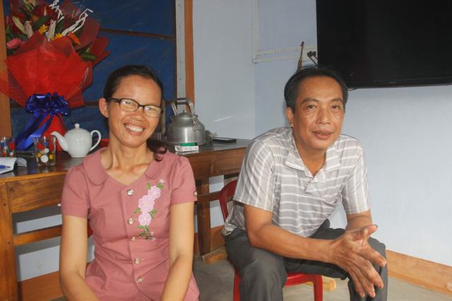 Hai vợ chồng tự hào vì các con ngoan ngoãn, chăm học