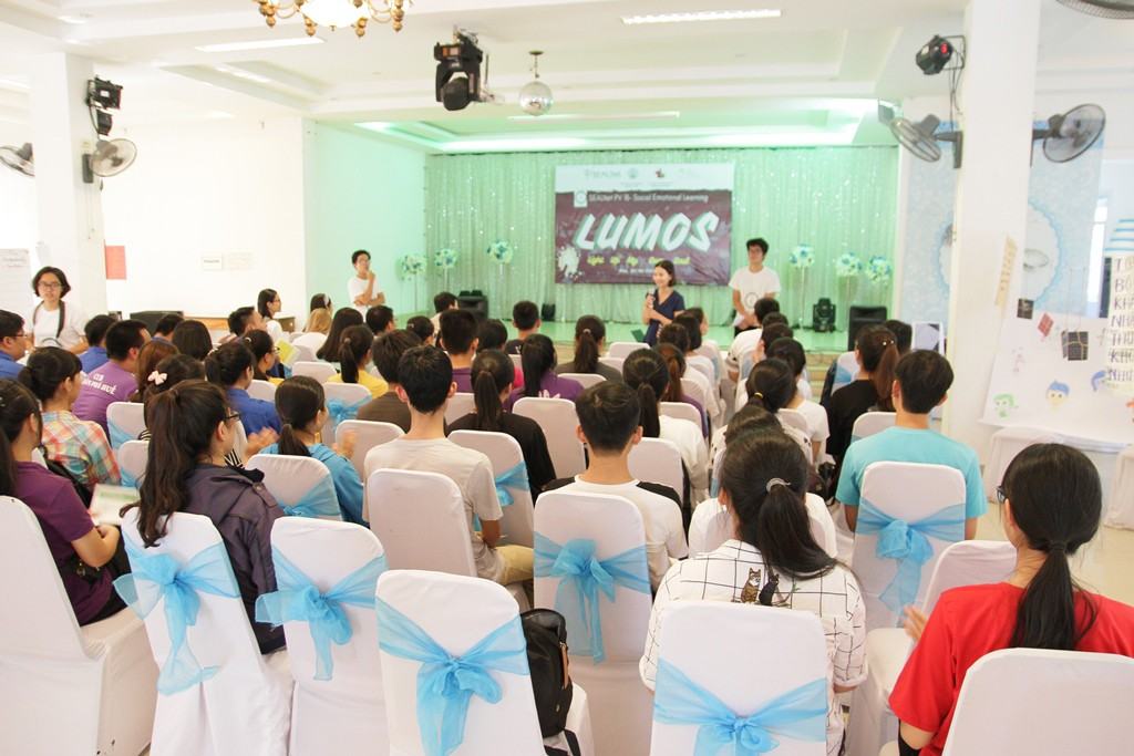 Nhiều học sinh tại Huế hào hứng đến tham dự 5 workshop về Giáo dục cảm xúc