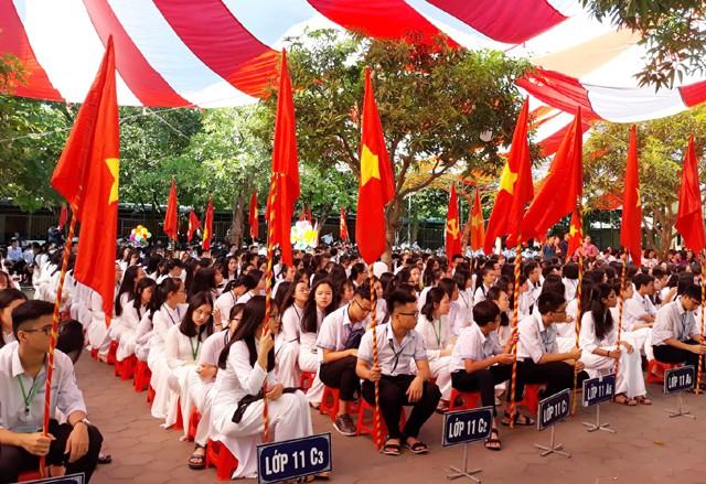 Trường THPT chuyên Phan Bội Châu được biết đến là ngôi trường giàu thành tích bậc nhất Nghệ An. Trong năm học 2017-2018, học sinh của trường đã giành được 1 huy chương Đồng Olympic Hóa học quốc tế, 90 học sinh đạt danh hiệu học sinh giỏi quốc gia. Ngoài ra có 1 dự án của học sinh trường Phan giành giải Nhất cuộc thi sáng tạo KHKT toàn quốc và được tham dự cuộc thi sáng tạo KHKT quốc tế tổ chức tại Hoa Kỳ...