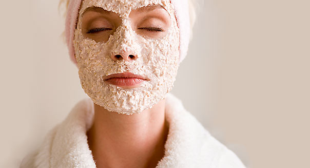 Cách sử dụng bột yến mạch để rửa mặt giúp da trắng hồng