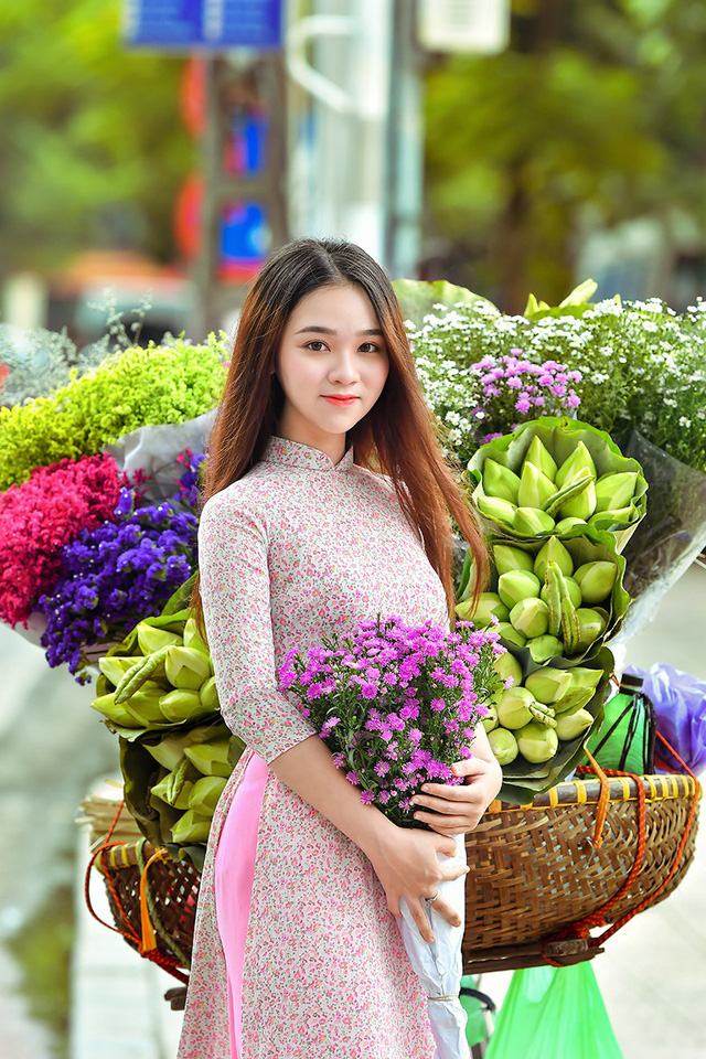 Nguyễn Ngọc Anh (học sinh THPT Nguyễn Bỉnh Khiêm, Hà Nội) là mẫu ảnh được yêu thích.