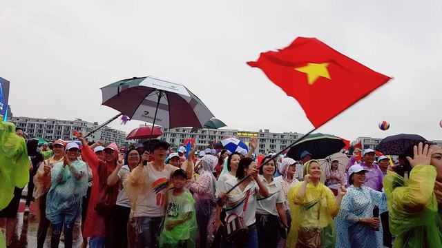 Vỡ òa niềm vui