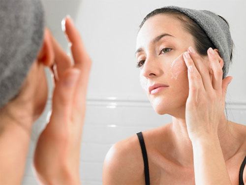 Cách tẩy trang cho da mặt đúng cách giúp bảo vệ da