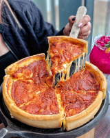 Top 3 Địa chỉ thưởng thức pizza ngon quên lối về ở Bình Dương